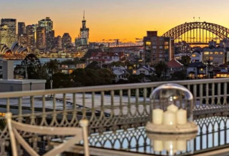 想天天住城堡?在悉尼就可以 窗外是海港大桥