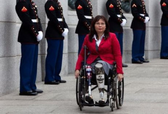 无腿女华裔将成首名任内产子参议员