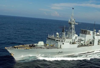 加拿大海军一艘护卫舰穿越台湾海峡
