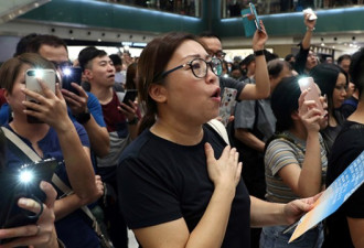 香港抗争新模式：《愿荣光归香港》响遍全港