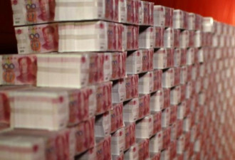 水深！中国人持银行卡在香港ATM月提60亿