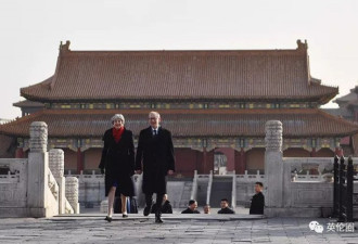 听说自己在中国被称作&quot;梅姨&quot;英首相连声道谢