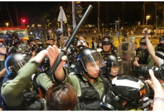 港媒：香港危机未解 四中全会或现大整肃