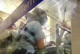 港铁一技术员涉袭警被控暴动及伤人罪 保释遭拒