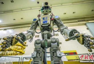 俄罗斯机器人宇航员刚回地球 美国机器人又要去