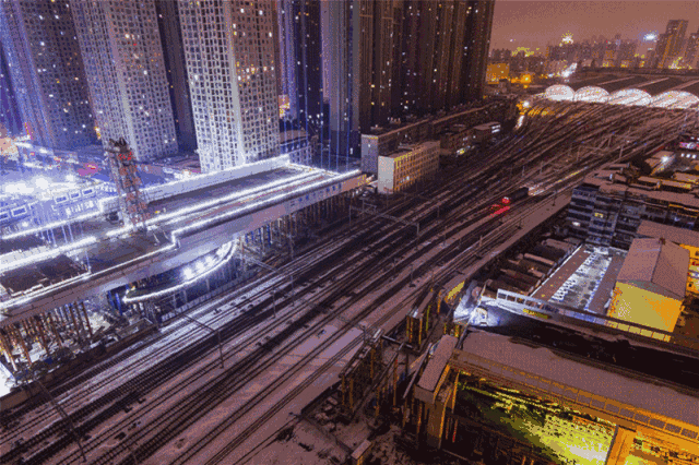 8800吨大桥闹市“转身” 中国刷新多项世界纪录