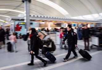 美国海关出技术故障 皮尔逊机场大量乘客被延误
