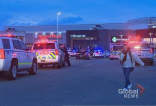 加拿大卡城购物中心突发枪击 枪手仍在逃