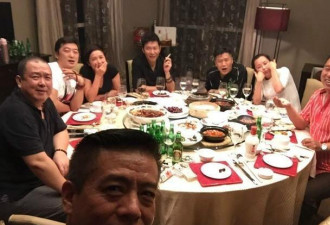 蒋雯丽胳膊比许晴大腿还粗 难怪男同学冷落她