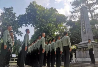 驻香港部队组织官兵瞻仰乌蛟腾烈士纪念园