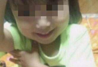 5岁女童遭继父虐待身死母出庭称后悔没出手护女