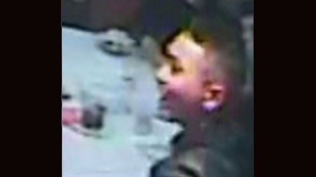 Spadina, Dundas, assault, suspect, 