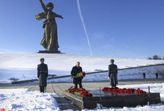 普京拍了这组照片 纪念斯大林格勒战役75周年