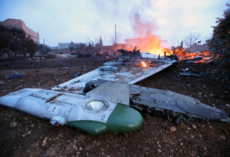 突发！俄战机遭击落 机师跳伞后反抗被杀