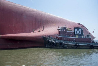 韩国七万吨巨轮侧翻，受困船员差点被烫死