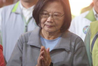 蔡英文称翻箱倒柜才找到论文 网友：论文当垃圾