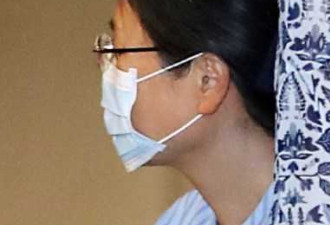 朴槿惠今日接受肩部手术 全程坐轮椅脸色苍白