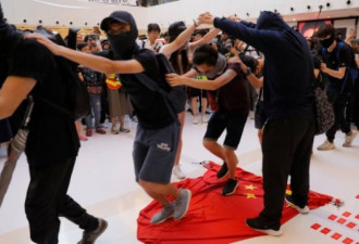 中国十一国庆日将成为香港一国两制试金石？
