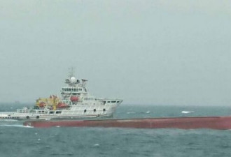 两艘大陆船翻了 12人失踪 台湾香港协同搜救