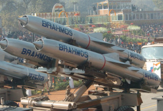 印度成功试射一枚“布拉莫斯”超音速巡航导弹