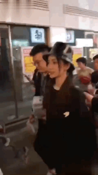 baby和吴亦凡约火锅用过的筷子和纸巾竟被拍卖