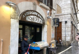 游客哭了！意大利餐厅两盘意粉加鱼要400欧