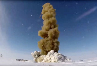 俄罗斯成功试射反导导弹 现场十分震撼
