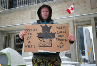 加拿大老兵露宿首都，要求联邦政府改善待遇