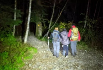 反转? 抛弃列治文女子 华人领队发声她穿高跟鞋