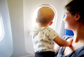 捷星航空丑闻空姐当众羞辱一母亲大吼无理要求