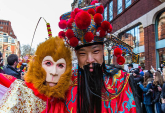 外国人过中国春节有多拼？ 看完这些服气了