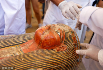埃及出土30具3000年前保存完好的木质棺椁