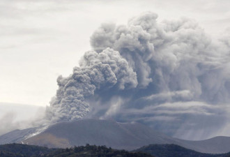 日本火山突然爆发性喷发或是大地震前兆