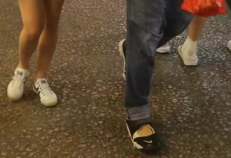 港男星出轨复出无望，酒店帮厨打散工