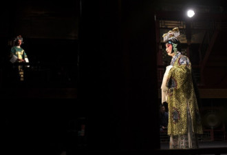 图片故事：半路出家的京城“最美男旦”