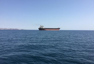 伊朗油轮在沙特爆炸起火 石油泄漏流入红海
