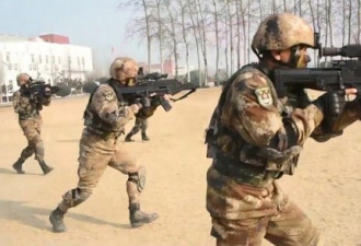 中印边界解放军装配“美式装备”印度不淡定了