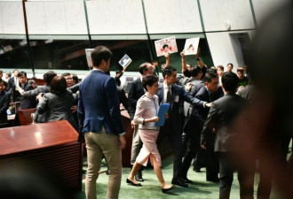 泛民议员阻挠 香港特首改以直播宣读施政报告