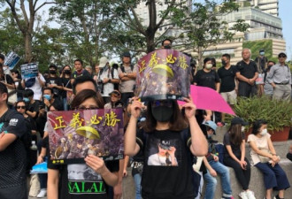 香港周日抗议再爆激烈冲突 催泪弹 水炮 汽油弹