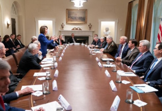 太刺激了！白宫开会讨论叙利亚:民主党愤然离席