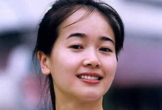 陈道明唯一的绯闻女友，如今41岁活得像少女