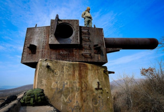 珍贵老照片：探险家拍下俄罗斯废弃军事堡垒