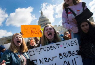 全美学子罢课促控枪 NRA竟如此回应…