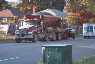多伦多惨烈车祸：SUV追尾卡车 司机当场身亡