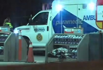 两男子在北约克加油站遭枪击