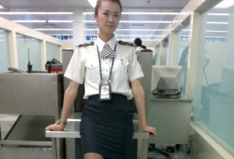 女警长按摩店兼职为男性提供性服务，配枪丢了