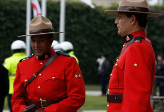 加拿大皇家骑警承诺警官获得更好心理治疗服务