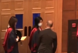 香港理工大校长拒与戴口罩学生握手 事件升级