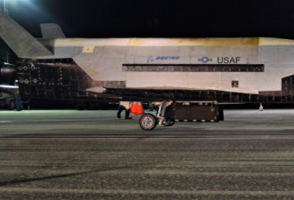 美神秘航天飞机X-37B返回地球：在轨道停留2年