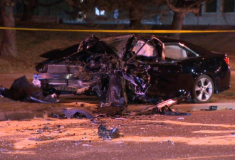 北约克司机醉酒驾驶致两辆车相撞 汽车全毁